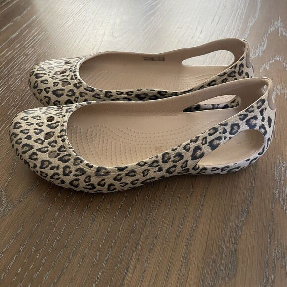 Crocs Kadee Animal Print Shoes Womens Size 6 Beige Slip On Slingback - Picture 3 of 7